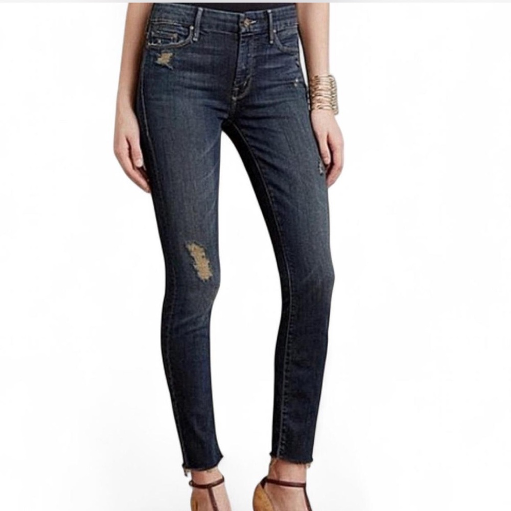 MOTHER DENIM | The Looker Ankle Fray
Distressed Skinny Jeans